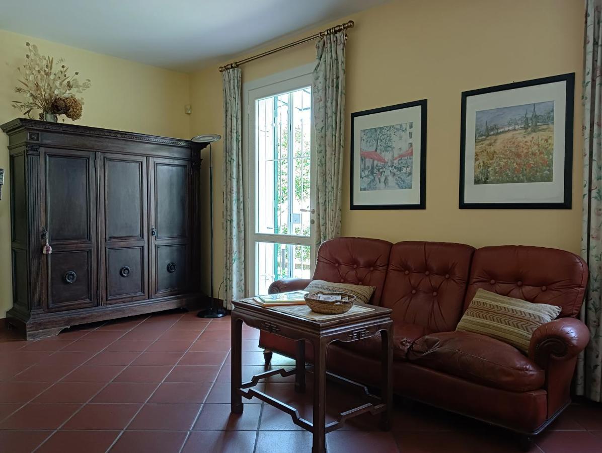 Villetta Con Giardino A Due Passi Dal Mare Империа Екстериор снимка