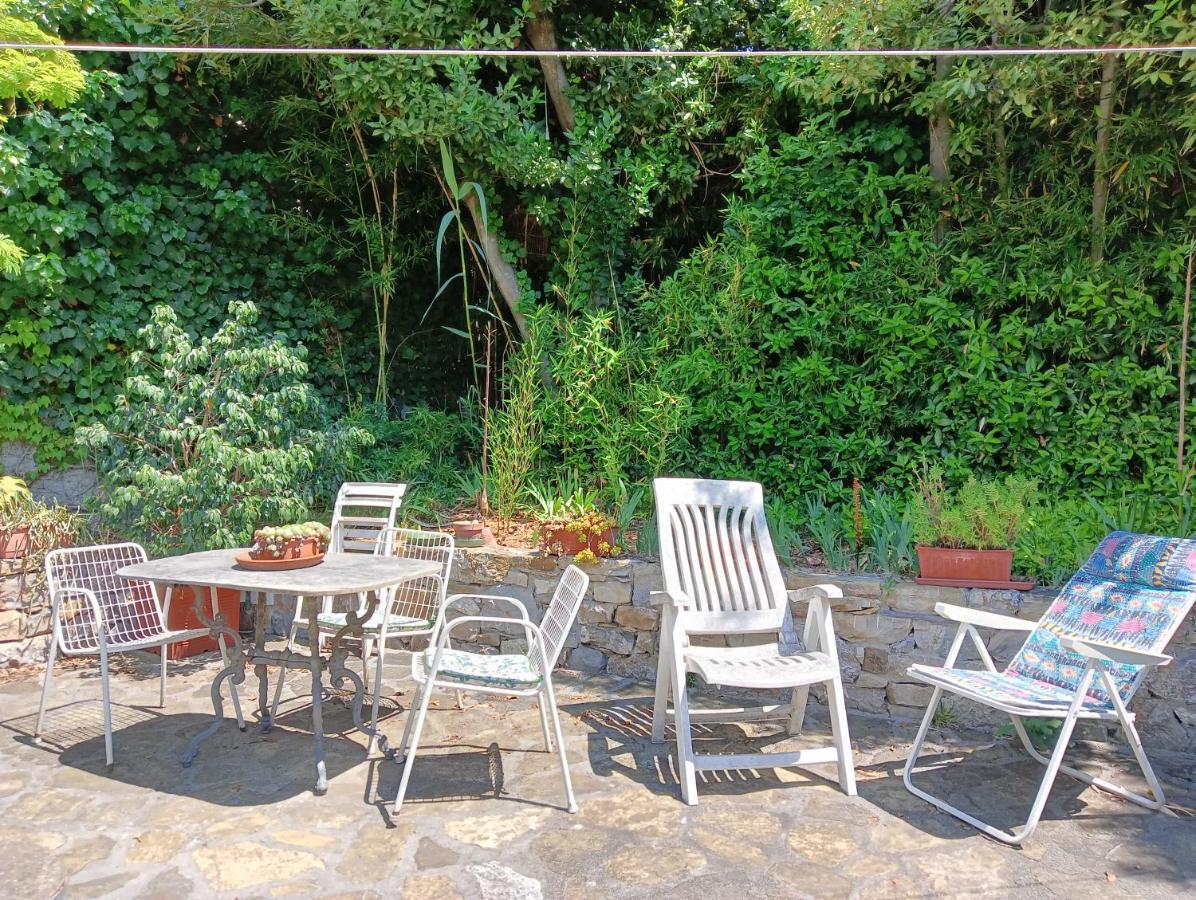 Villetta Con Giardino A Due Passi Dal Mare Империа Екстериор снимка