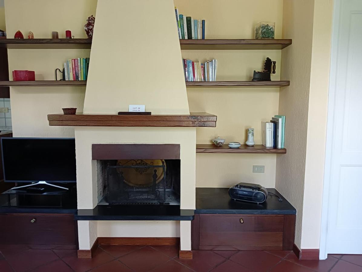 Villetta Con Giardino A Due Passi Dal Mare Империа Екстериор снимка